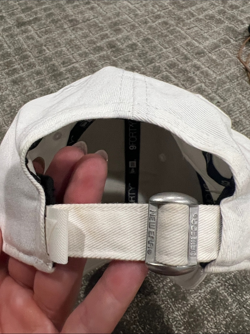 Gymshark Men’s White & Taupe Logo Baseball Caps - Picture 9 of 11
